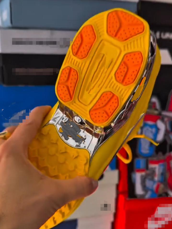 Solar Flash Running Shoes