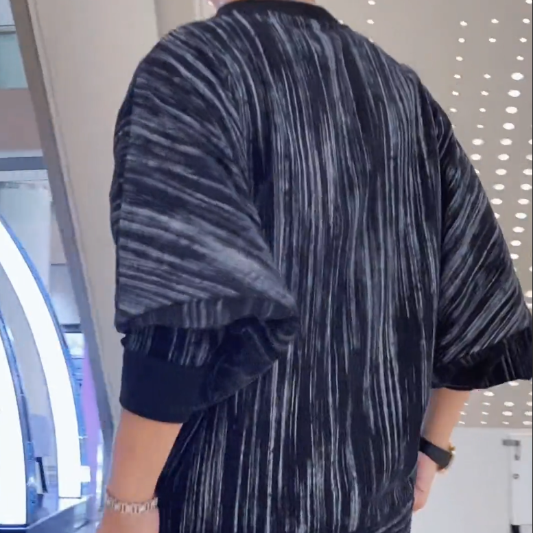 Grey Vertical Line Bat Sleeve Coat