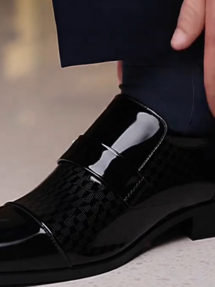 Patent Leather Commuter Shoes