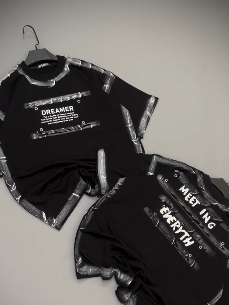 Letter Black Tee