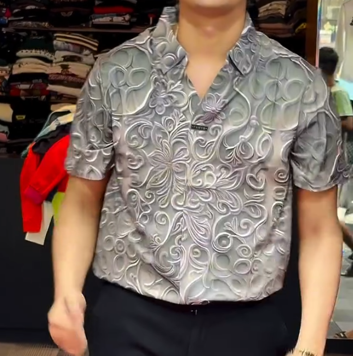 Stereoscopic floral shirt