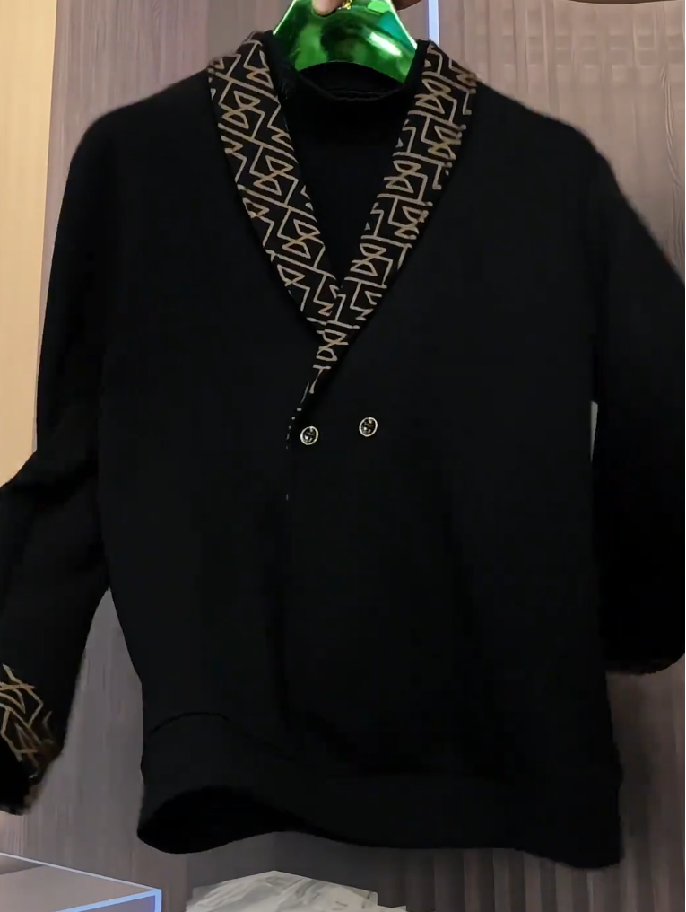 Fake two-piece comfortable shirt