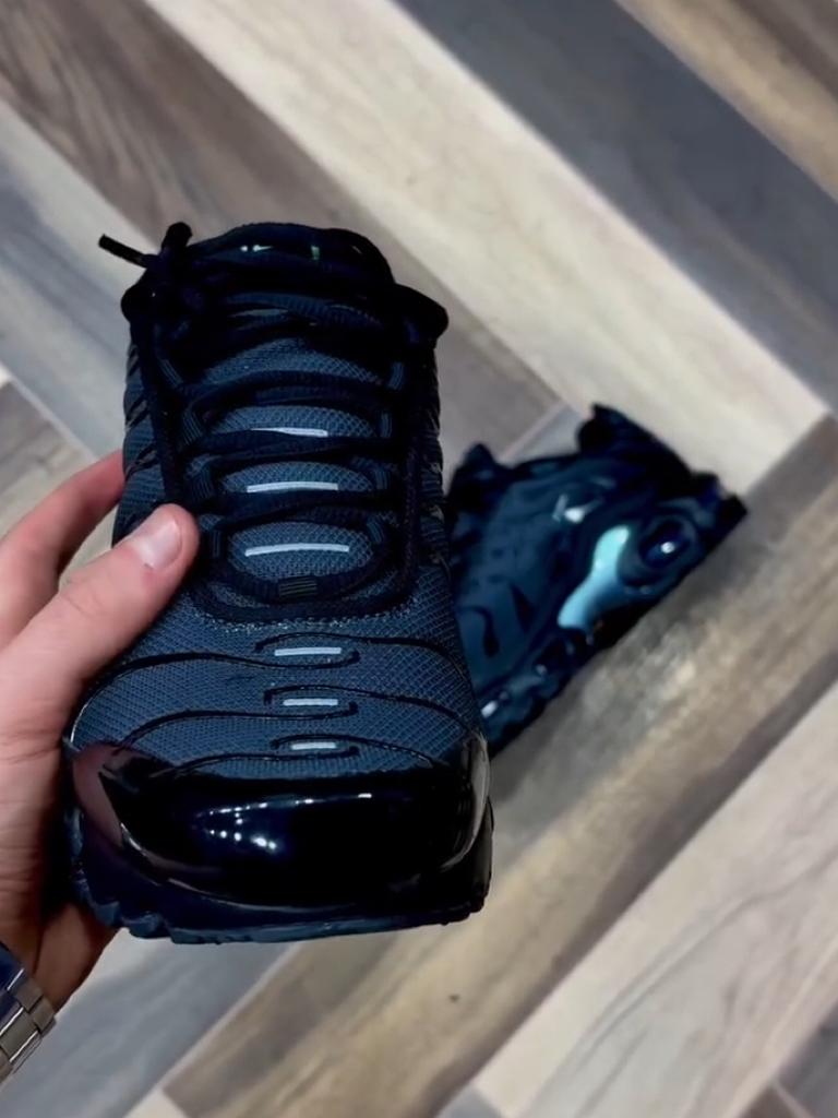 Lake Blue & Black Running Shoes