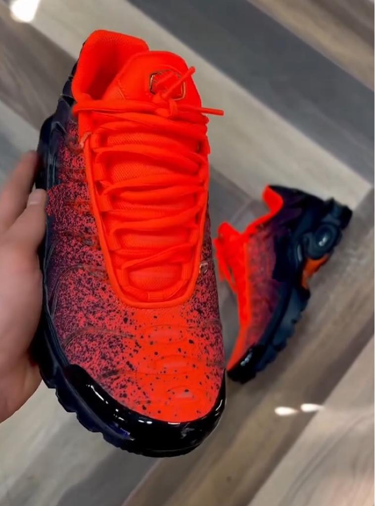 Chili Red Speed Sneakers