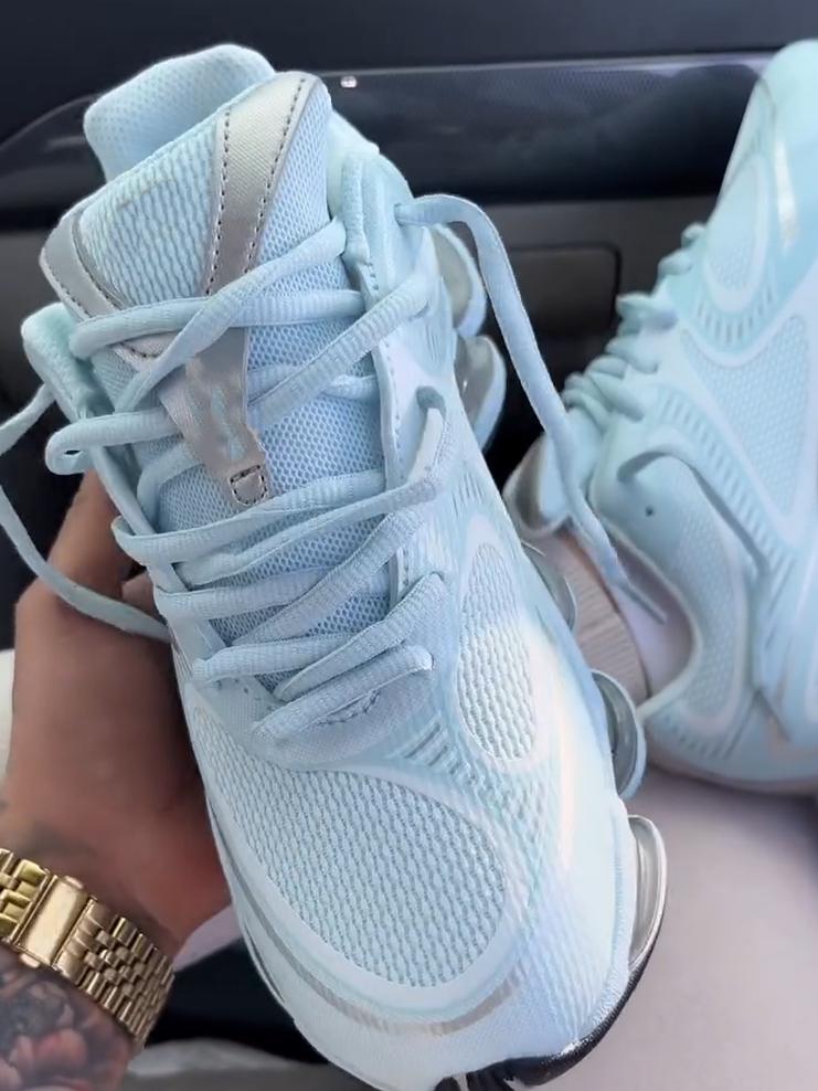 Platinum White Breatheable Runners