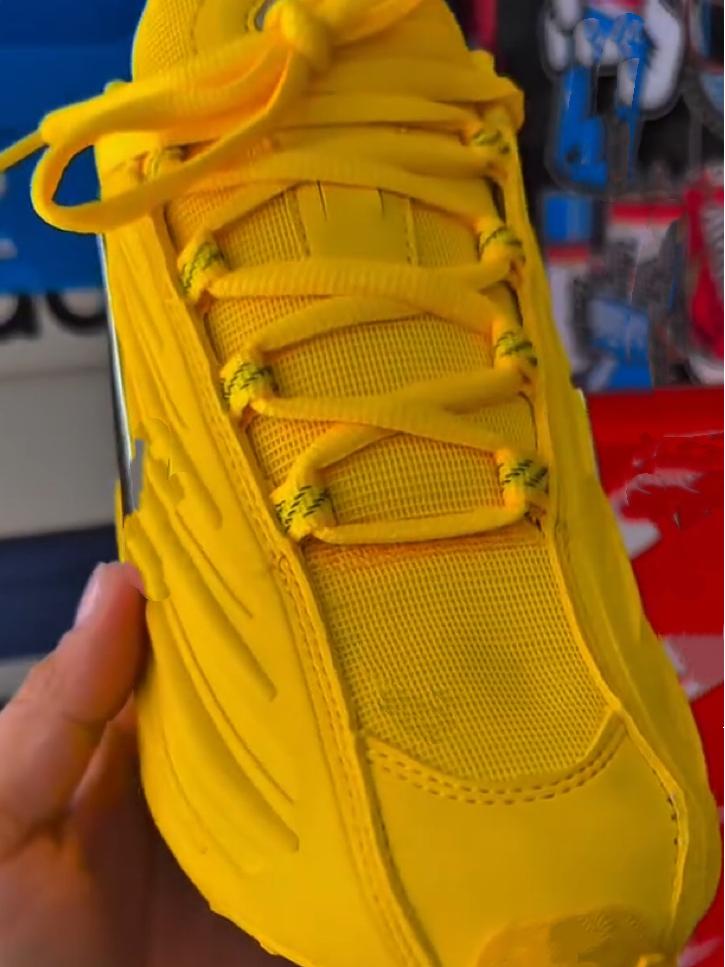 Solar Flash Running Shoes