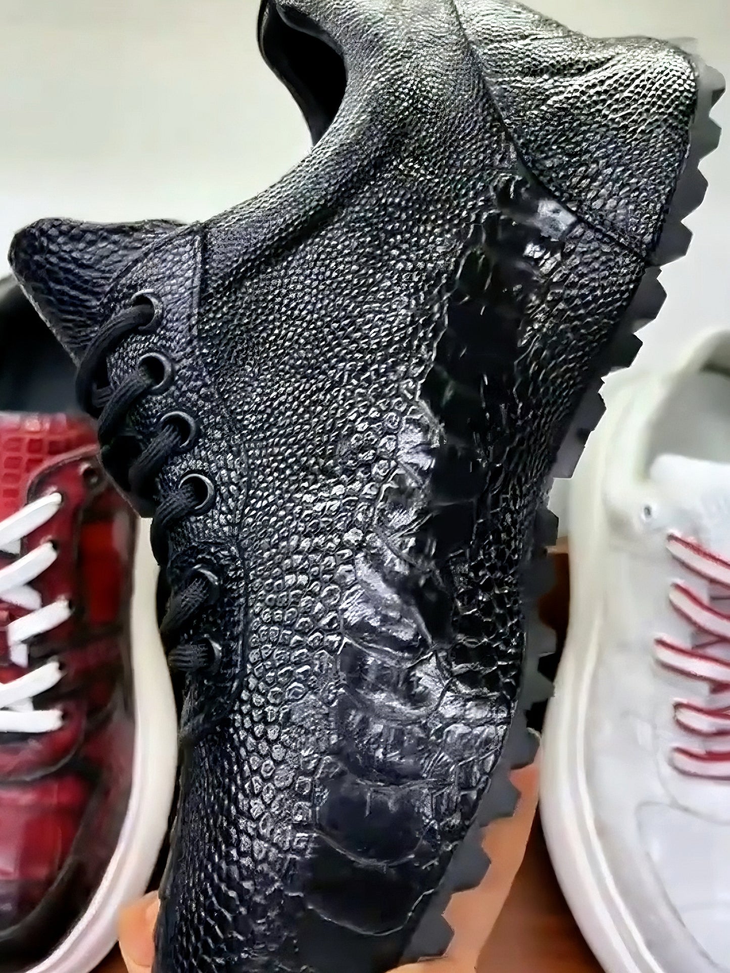 Dinosaur Texture Running Shoes