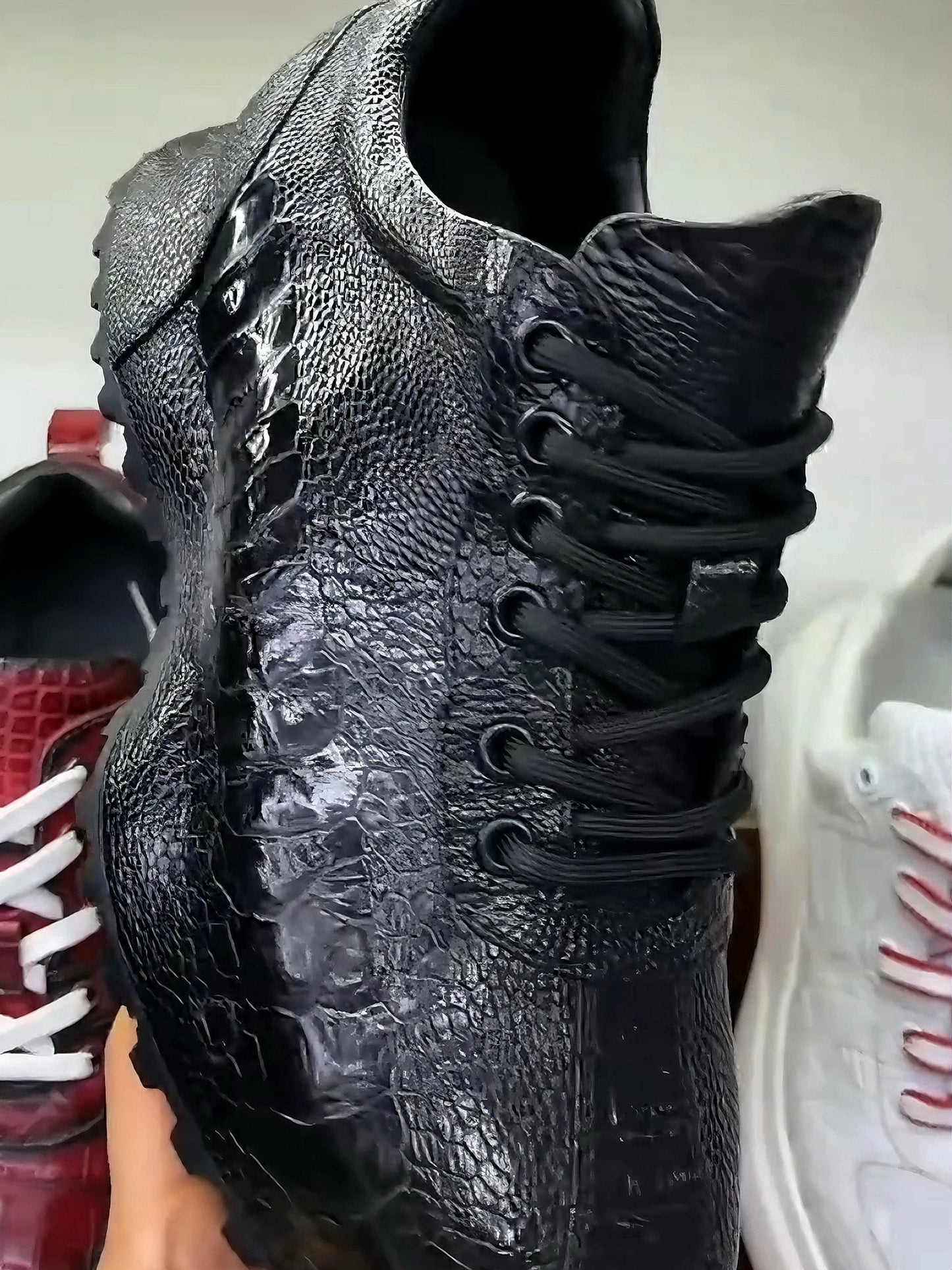Dinosaur Texture Running Shoes