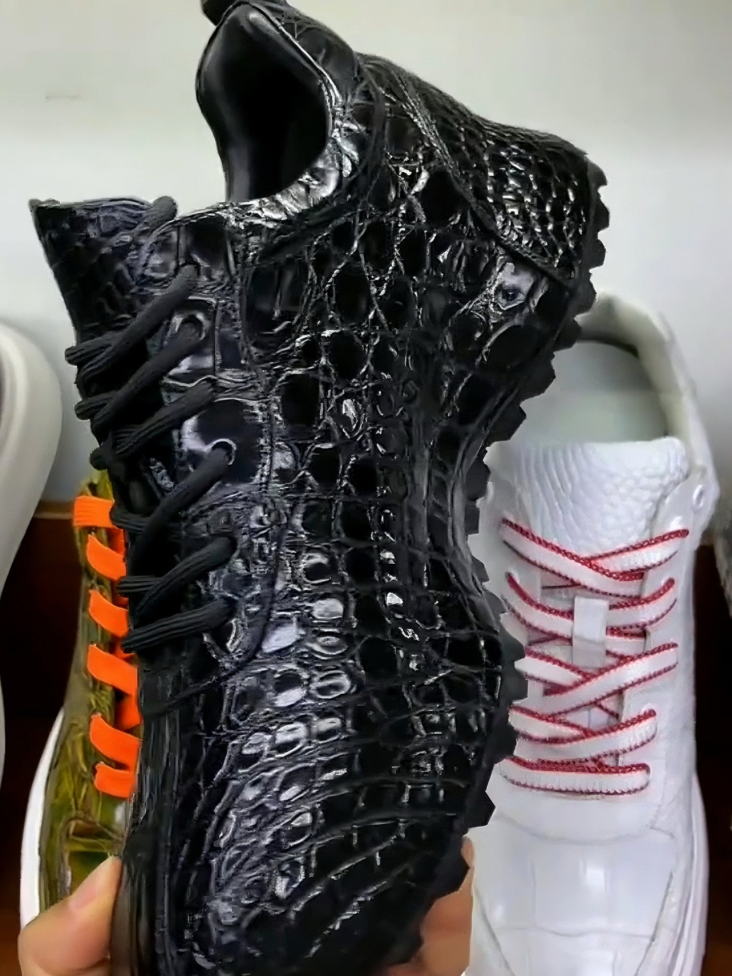 Dinosaur Texture Running Shoes