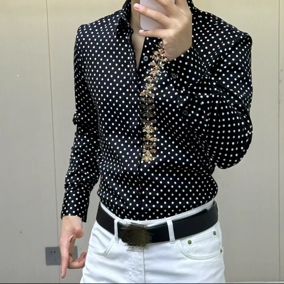 Polka dot sparkling shirt
