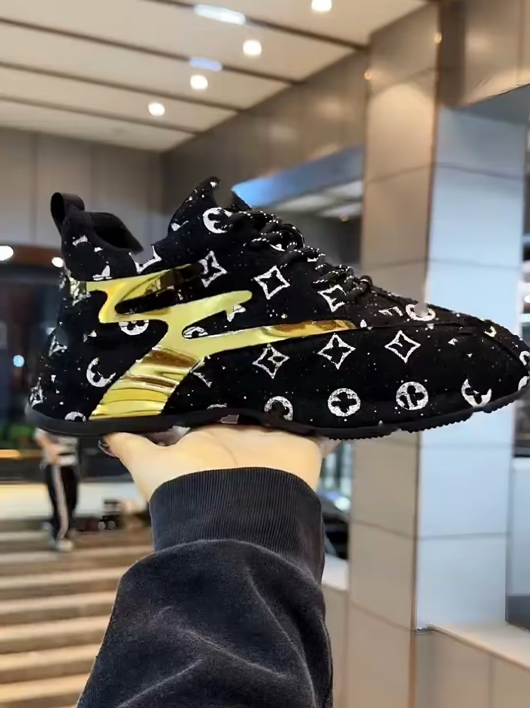 Full Crystal Men’s Sneakers