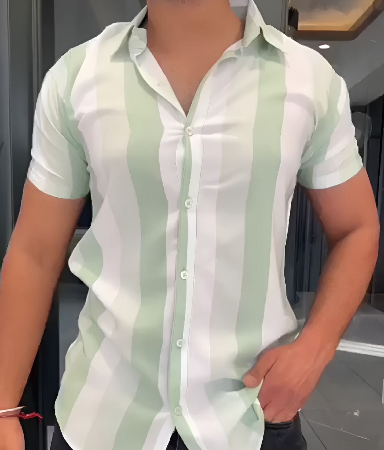 Green striped stylish short-sleeved shirt