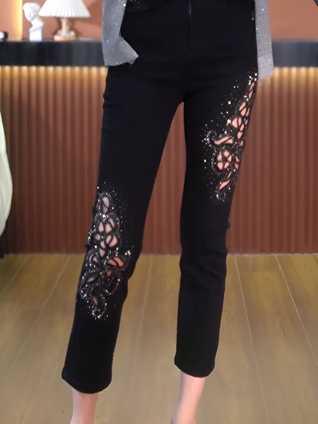 2025 hollow floral jeans