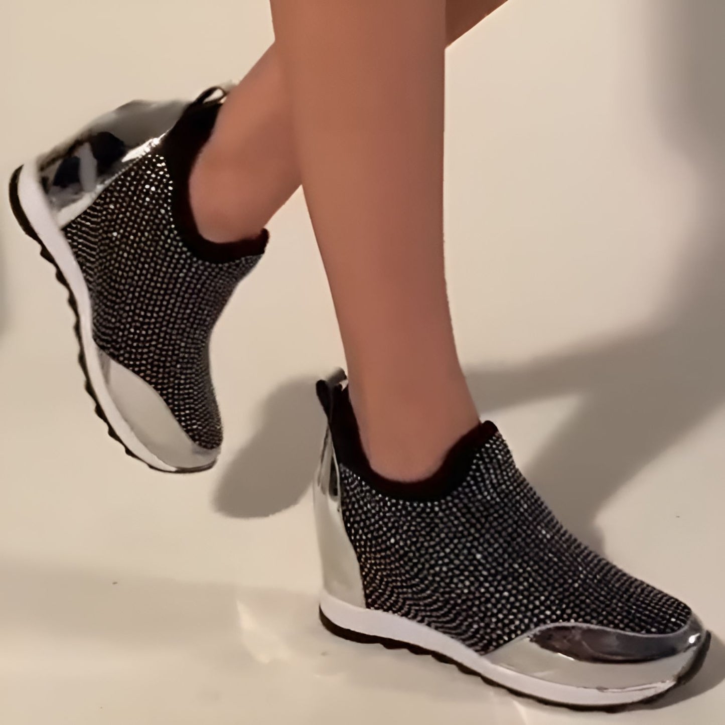 Diamond height-increasing sneakers