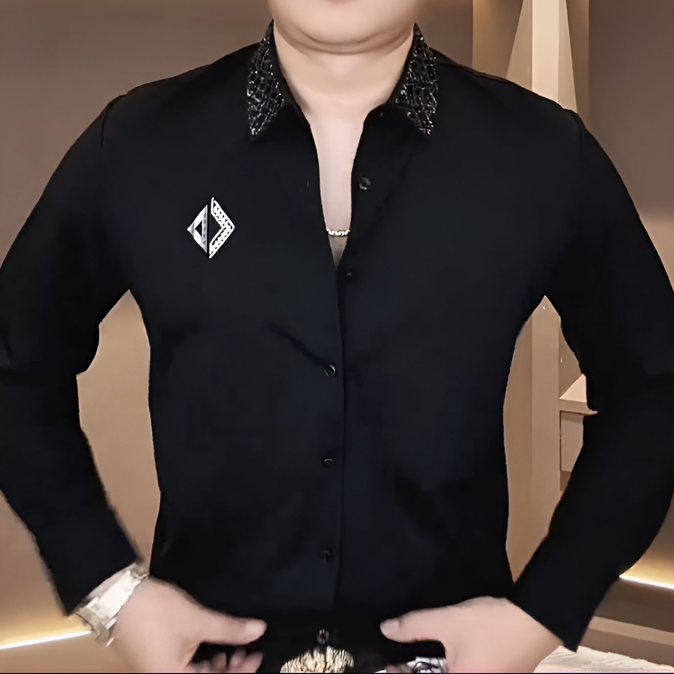 Diamond-shaped shirt