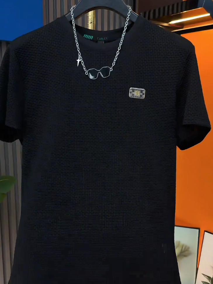 Rebel Black Knit Short-Sleeve