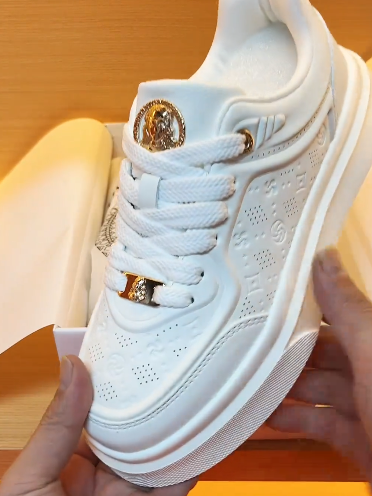 Medusa Leather Sneakers