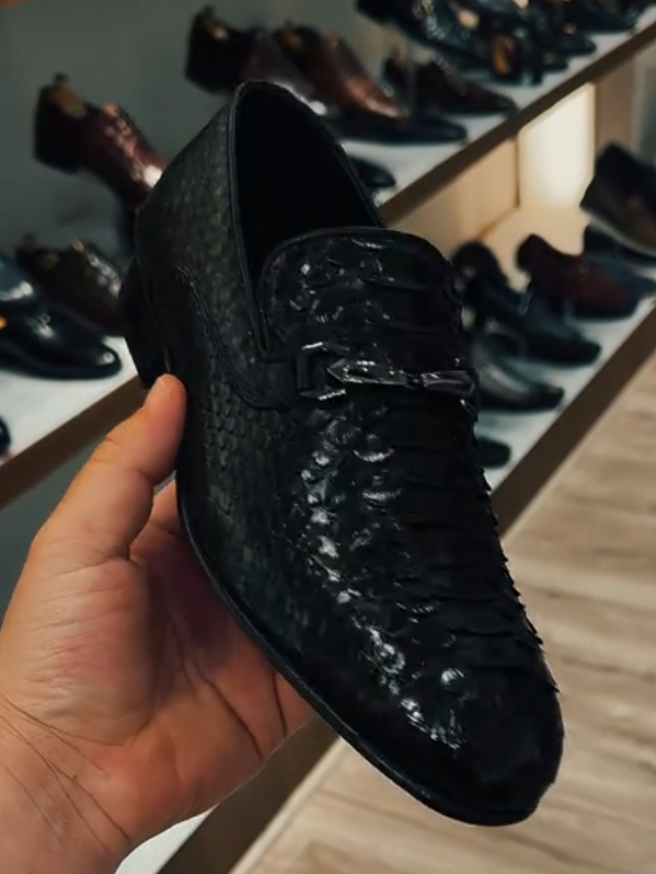 Snake Print Black Shoes