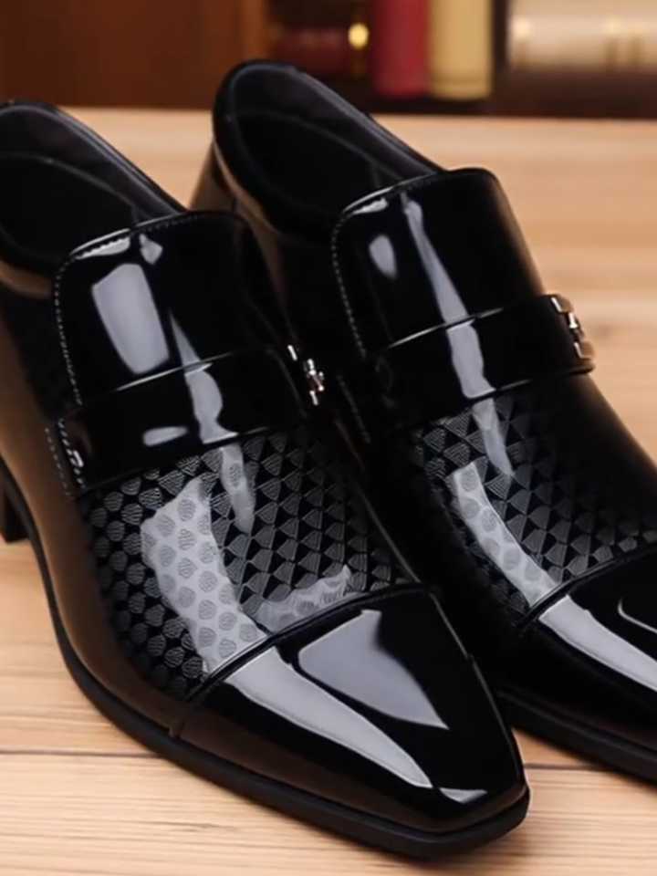 Patent Leather Commuter Shoes