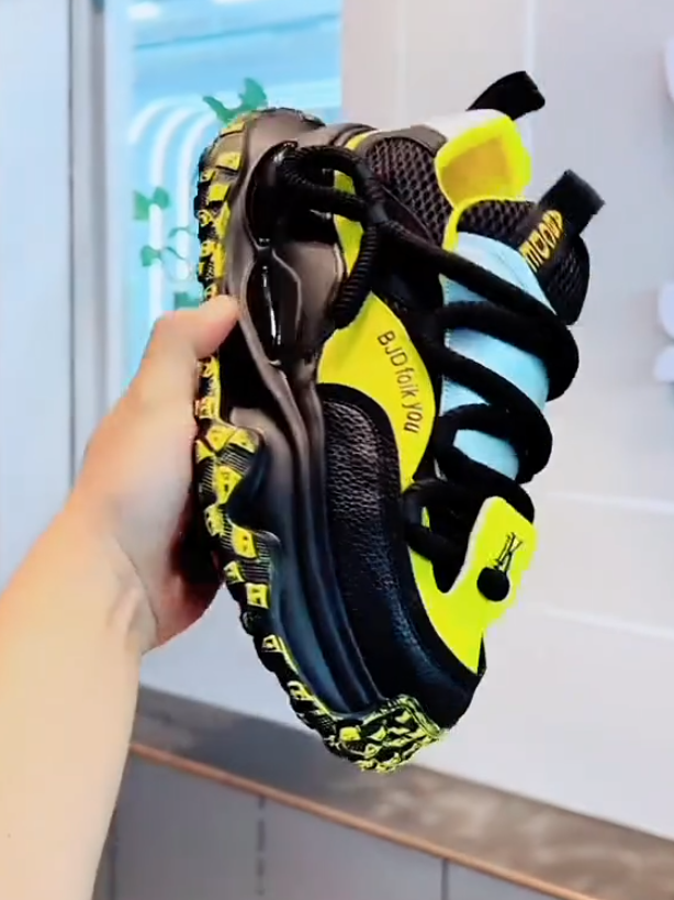 Lace-Design Chunky Sneakers