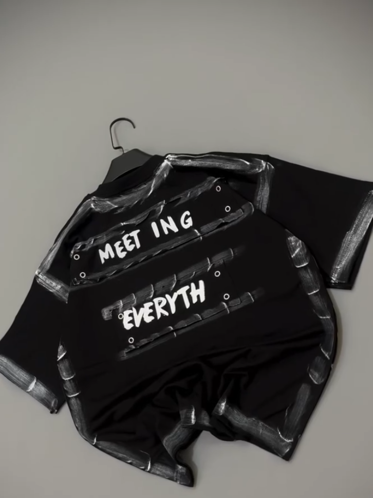Letter Black Tee