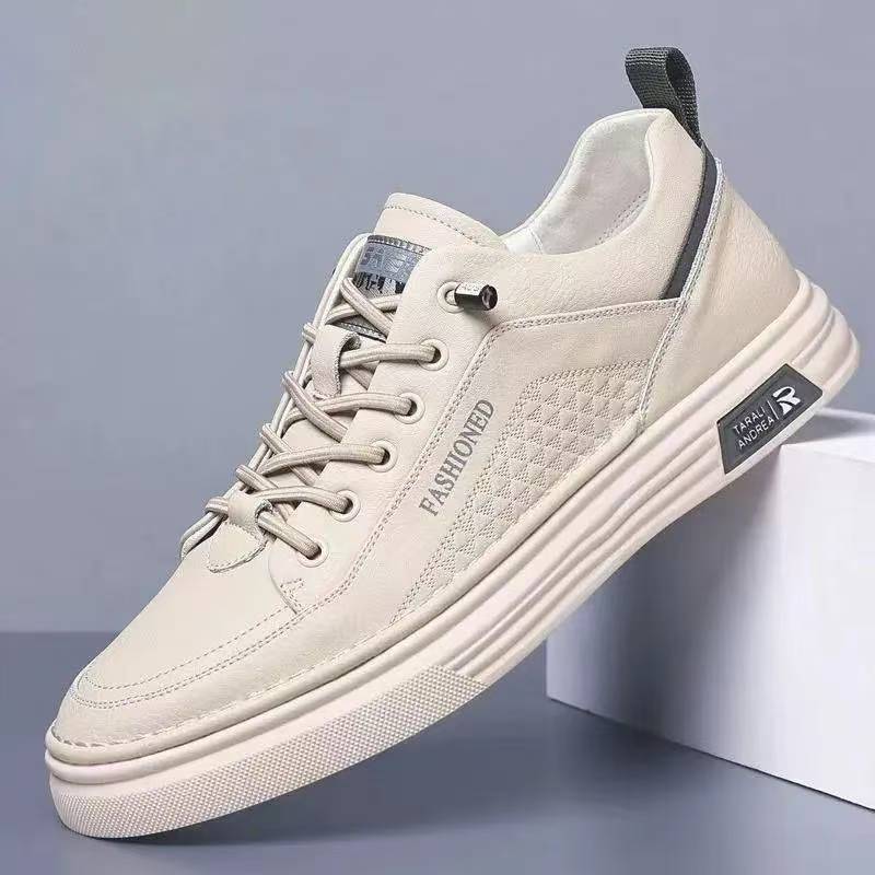 Triangle carved sneakers