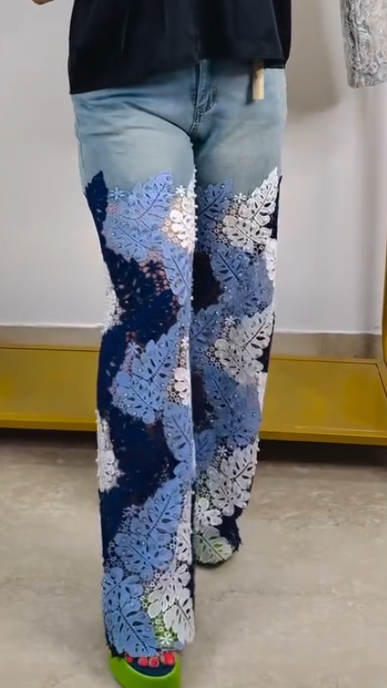 Multicolor lace jeans