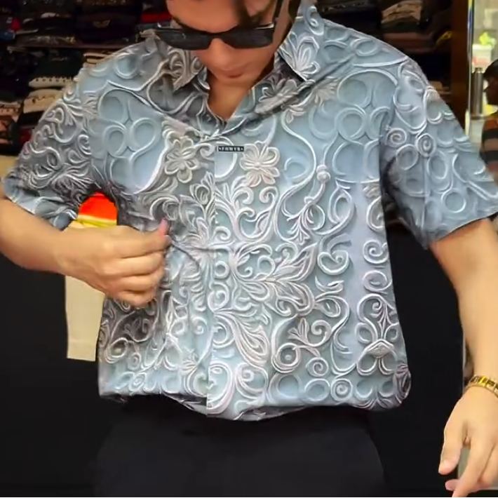 Stereoscopic floral shirt