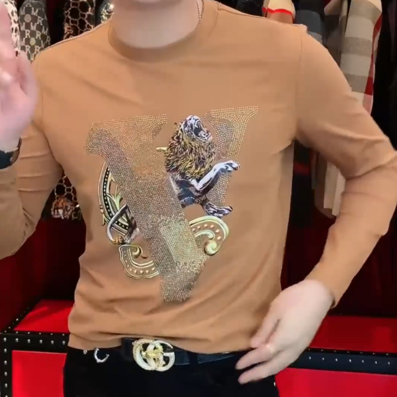 Lion sequined long-sleeved T-shirt