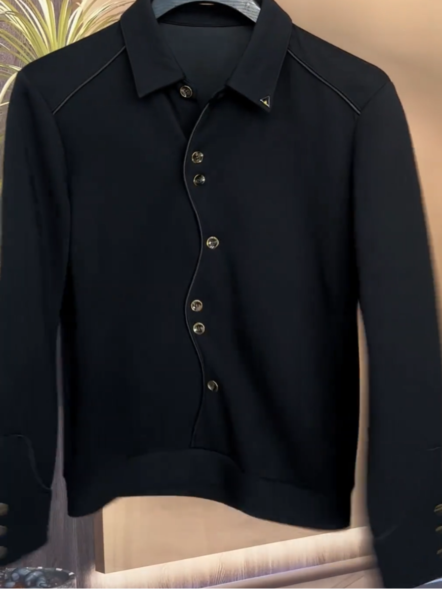 button-design T-shirt